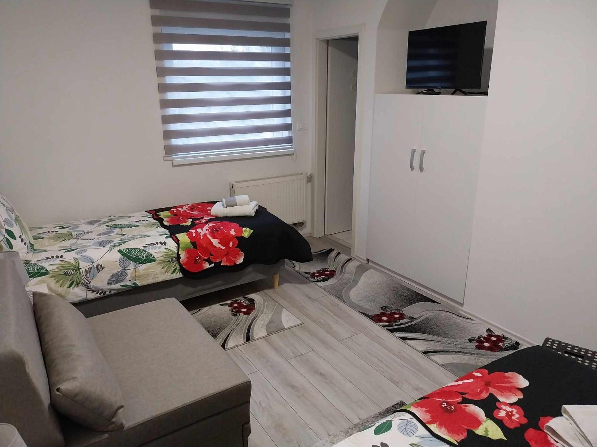 AUTOMOTODROM GROBNIK - Apartments&Rooms Skejić Čavle Buitenkant foto